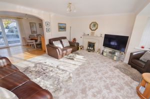 Lounge- click for photo gallery